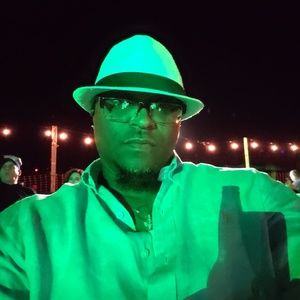 Meet your Posher, Lewis